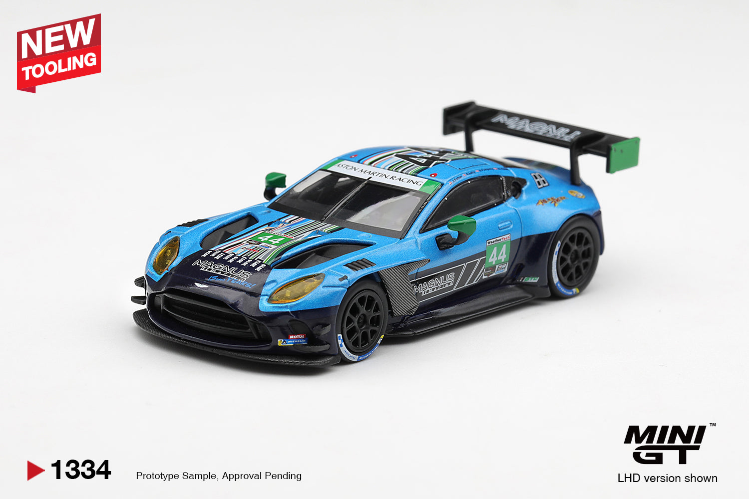 MiniGT 1:64 Aston Martin Vantage GT3 Evo #44 Magnus Racing Daytona