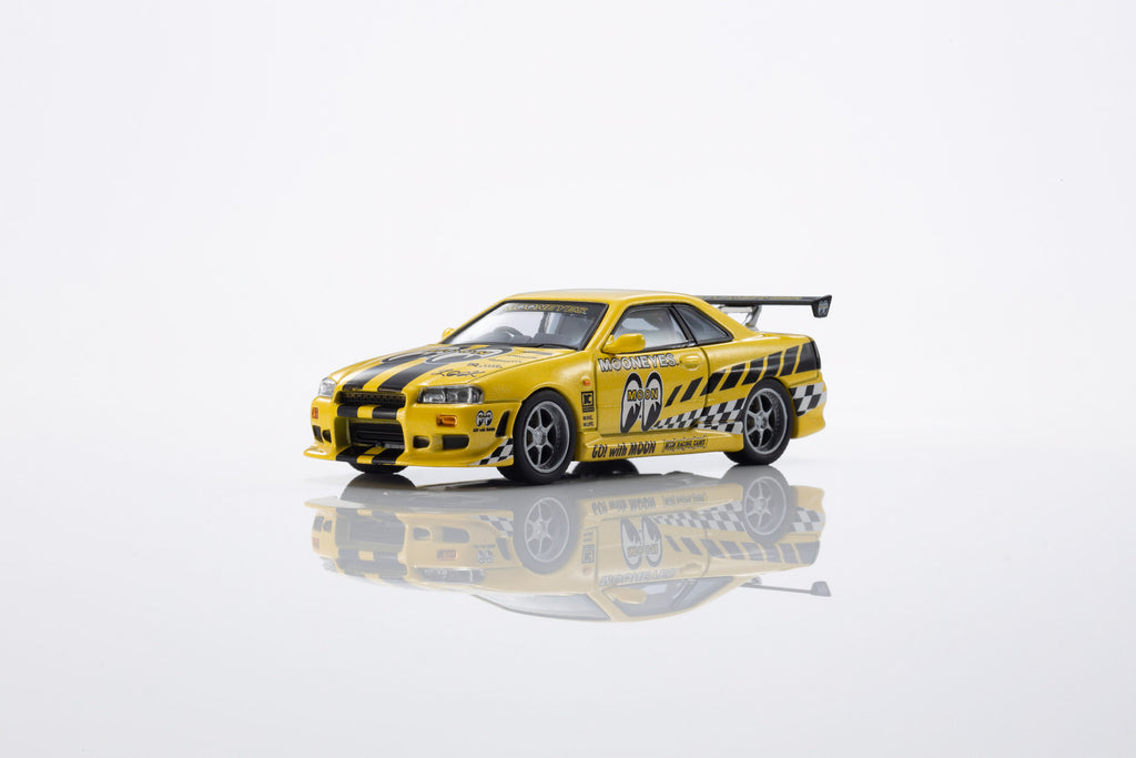 Nissan Skyline GT-R (R34) MOONEYES(2)