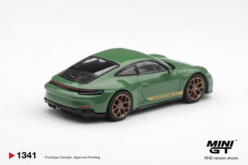Porsche 911 (992) GT3 Touring - Auratium Green