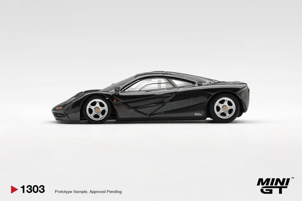 [Pre Order, Box] MiniGT - McLaren F1 - Blue Black Metallic