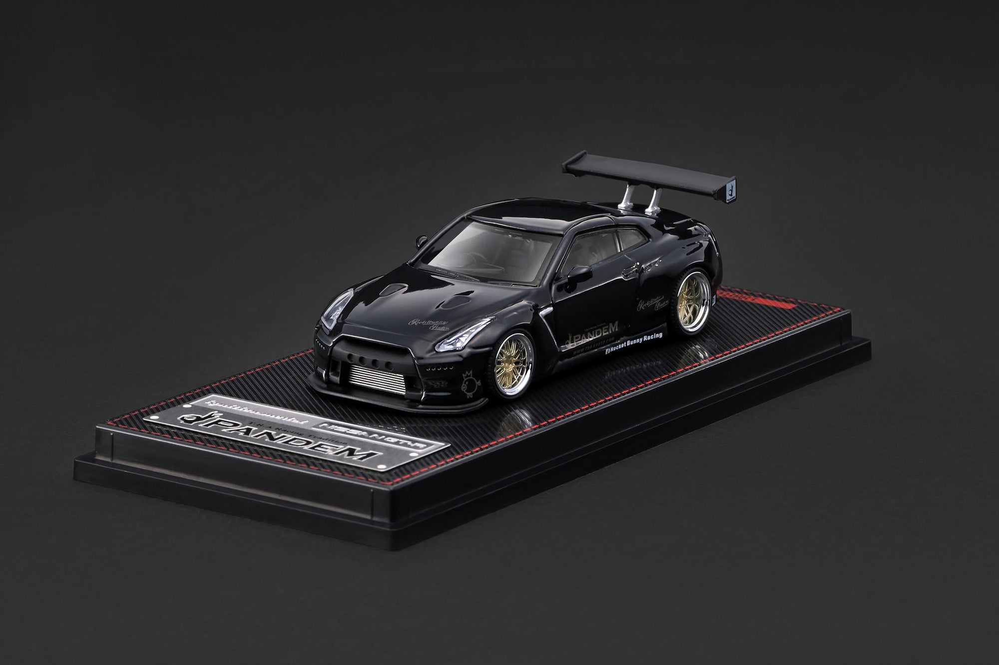 PANDEM R35 GT-R - Black Metallic