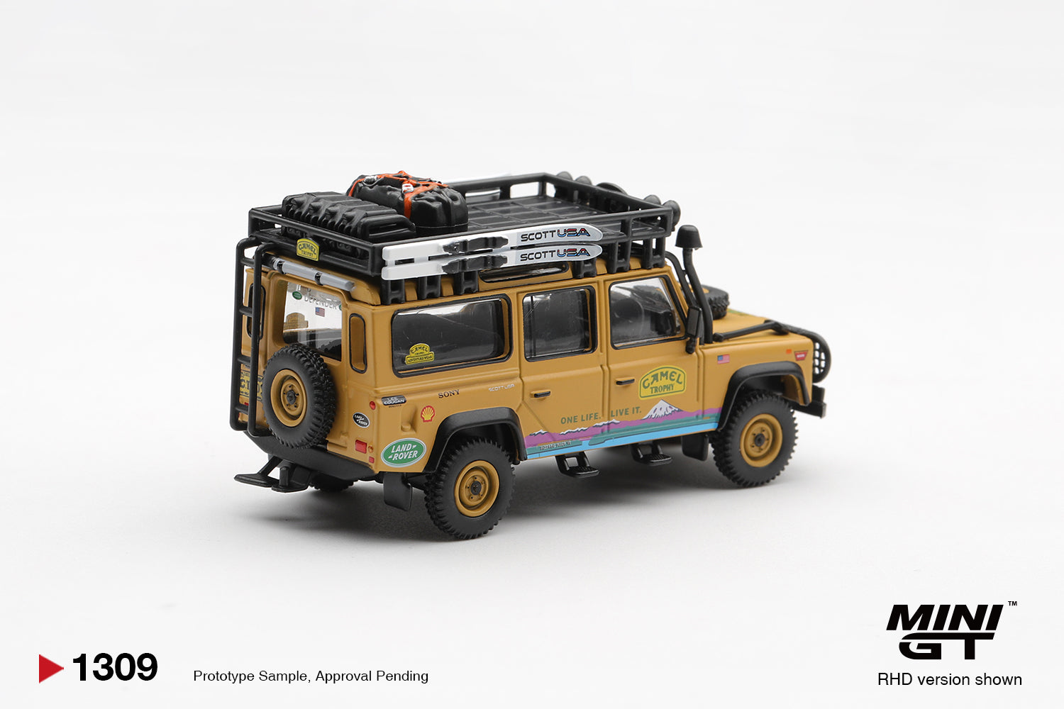 [Pre Order, Box] MiniGT - Land Rover Defender 110 1998 Camel Trophy Tierra del Fuego CT.10 USA