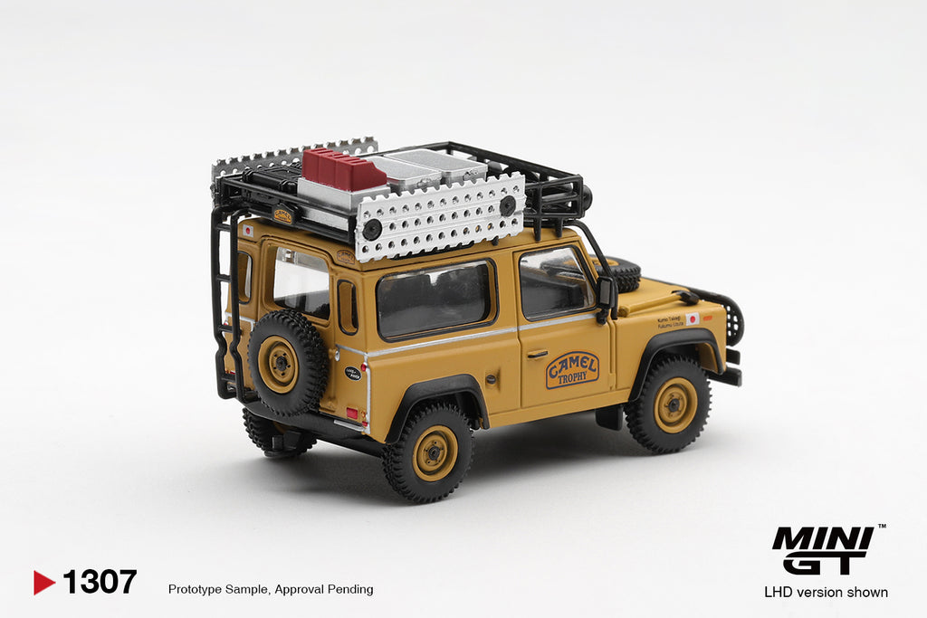 [Pre Order, Box] MiniGT - Land Rover Defender 90 1985 Camel Trophy Borneo Team Japan