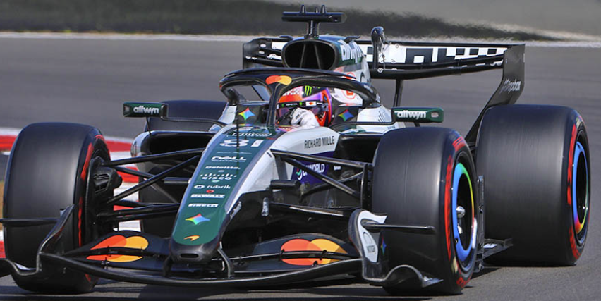 McLaren Mastercard F1 TEAM MCL40 - Oscar Piastri - Silverstone GP 2026