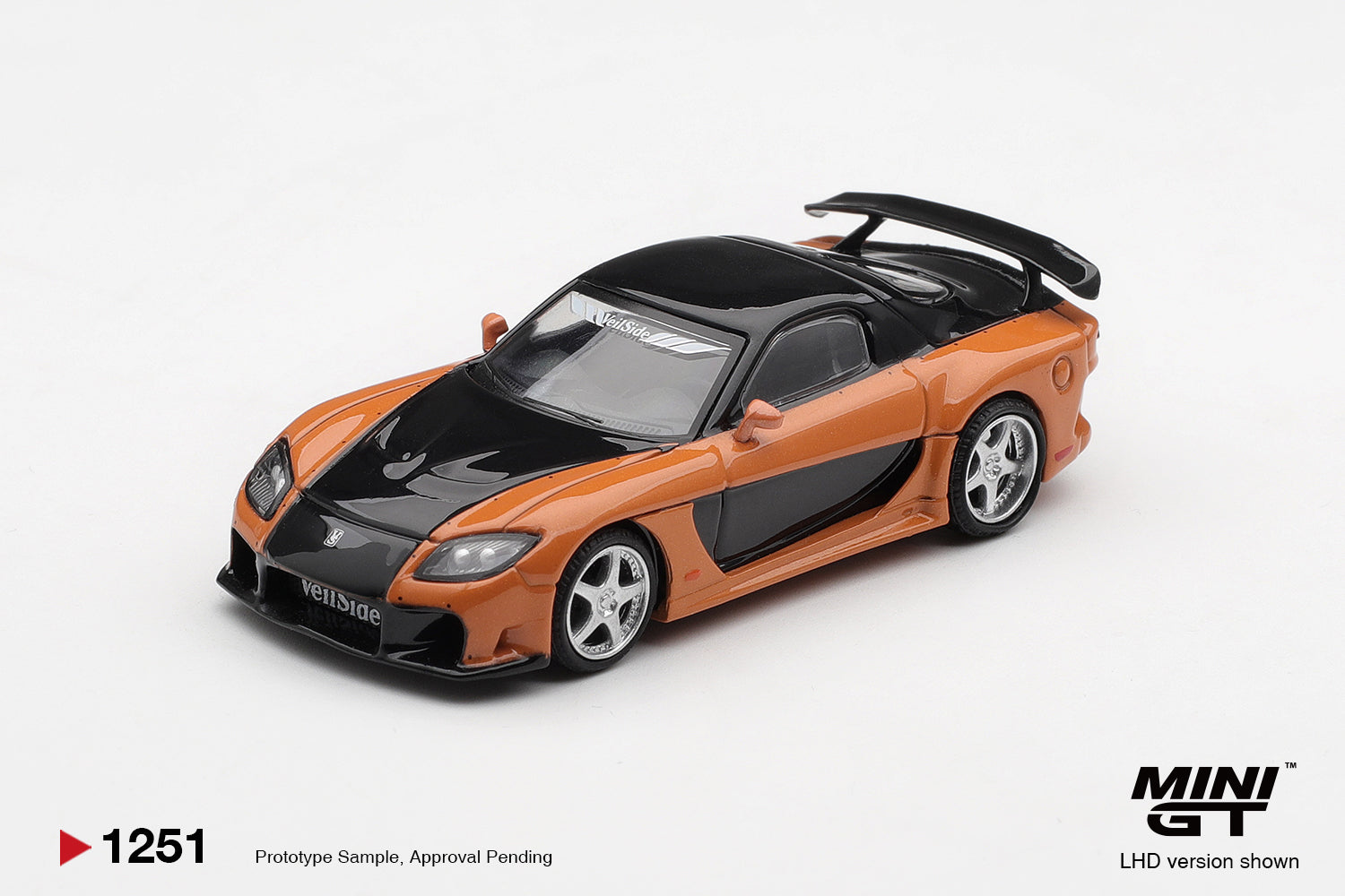 [Pre Order] FnF x MiniGT - Mazda RX7 Veilside Fortune - Han Seouloh