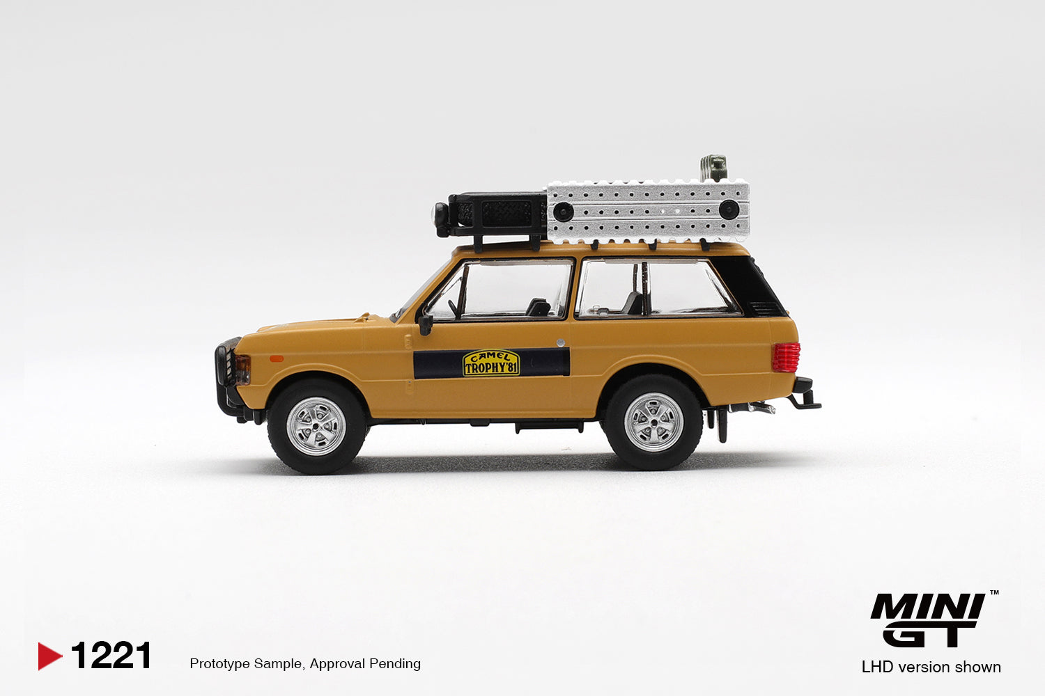 [Pre Order, Box] MiniGT - Range Rover 1981 Camel Trophy Sumatra K.Stoppa & A.Valldorf