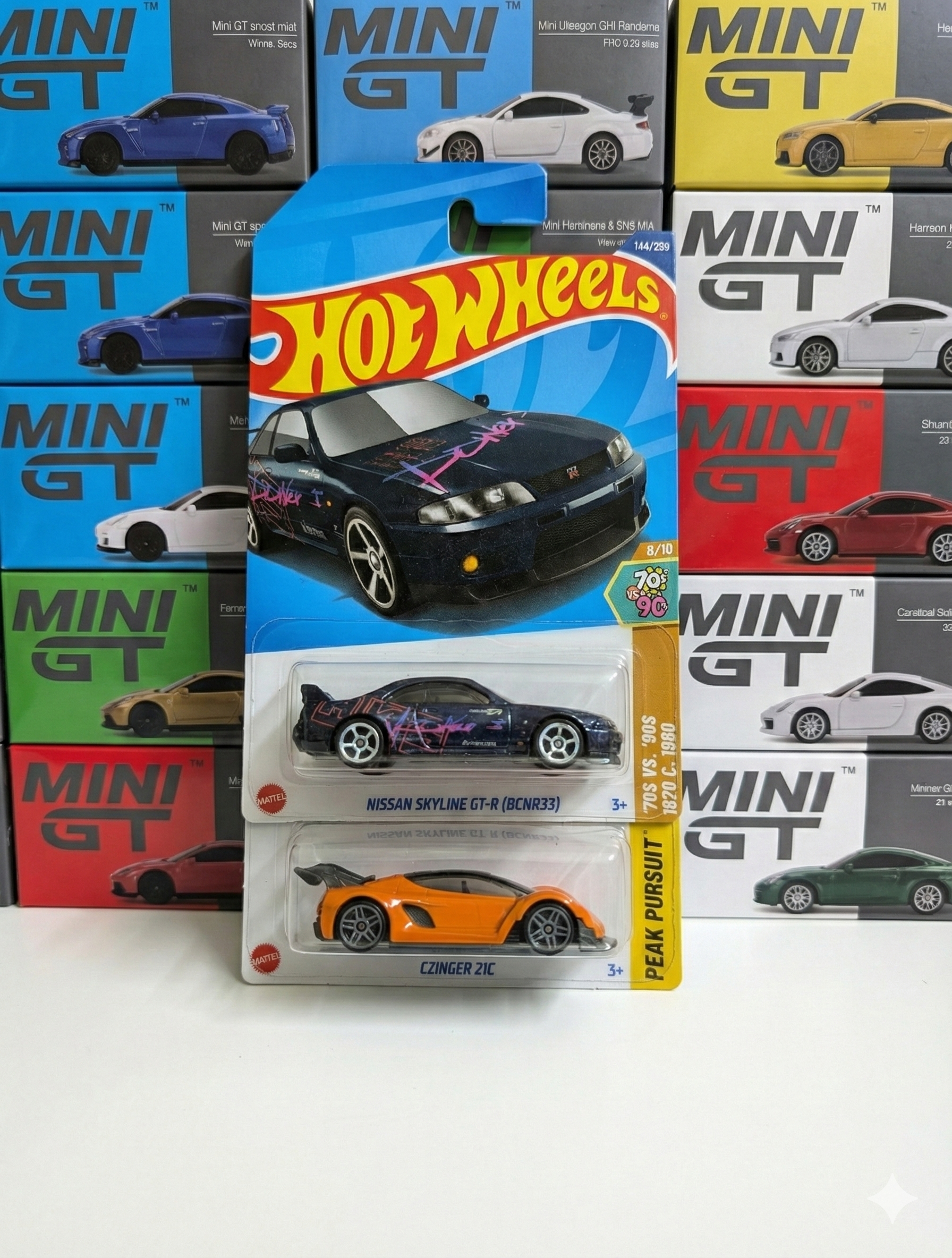 Hot Wheels Nissan Skyline G$-4 and Czinger 12c