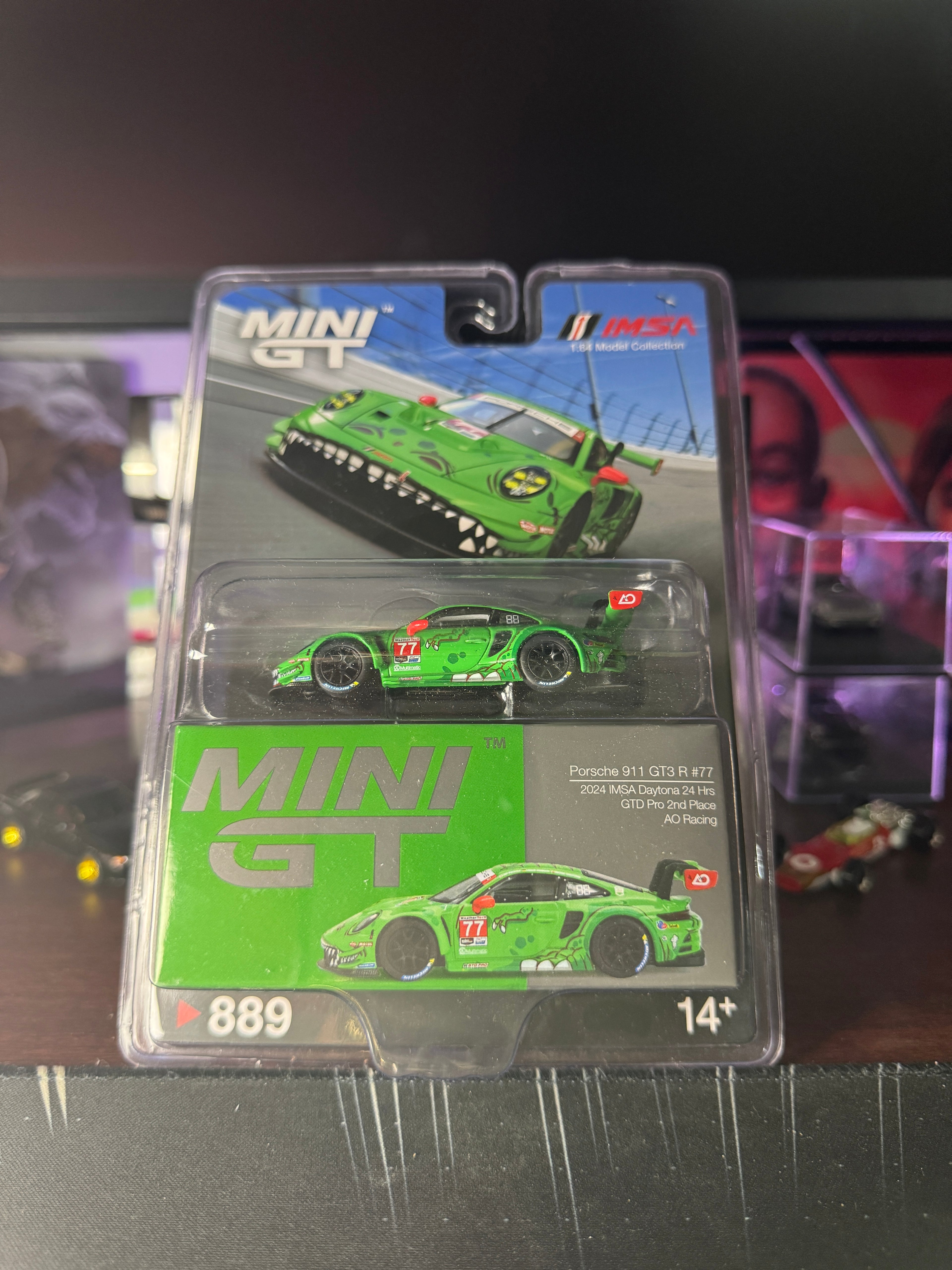 Porsche 911 GT3 R #77