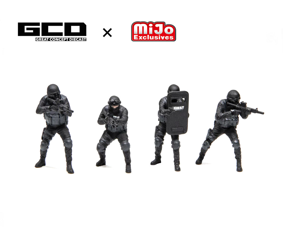 S.W.A.T. Tactical Armor Vehicle with Figures