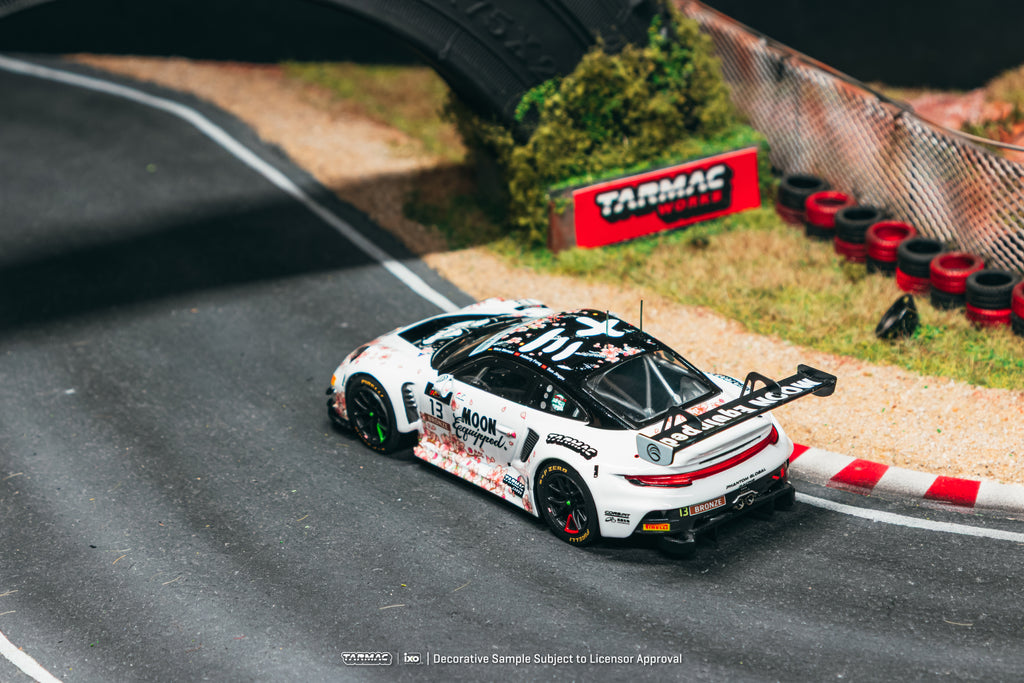 [Pre Order] Tarmac Works - Porsche 911 GT3 R - Suzuka 1000km - Intercontinental GT Challenge 2025