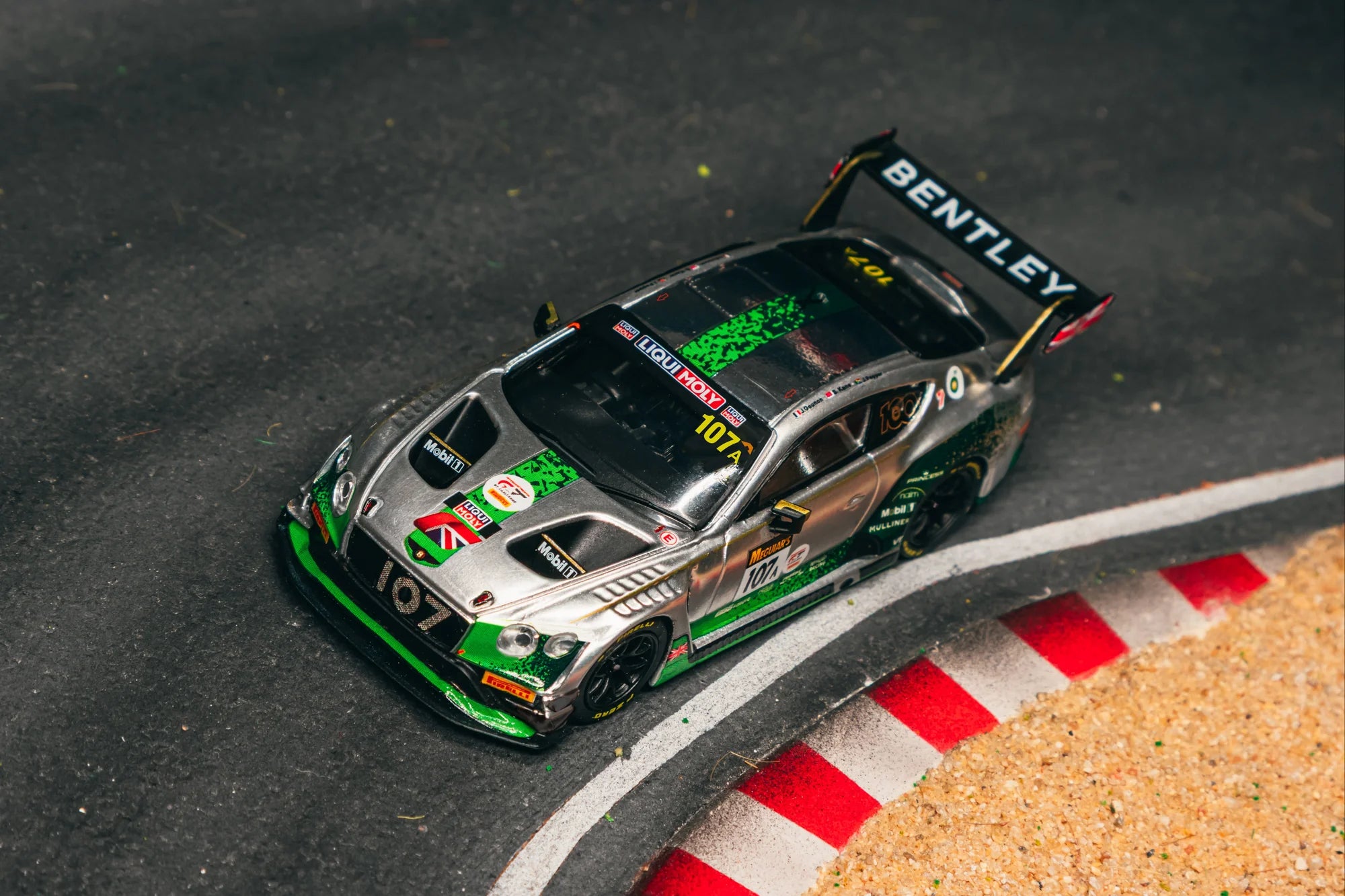 Tarmac Works x iXO Models - Bentley Continental GT3 Bathurst 12 Hour 2019 #107