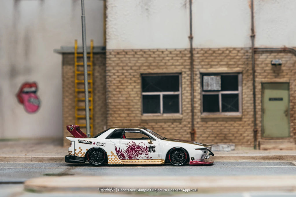 [Pre Order] Tarmac Works x CLDC - LB-KAIDO WORKS 日产 Nissan R32 Skyline CLDC Special（CLDC 特别版)