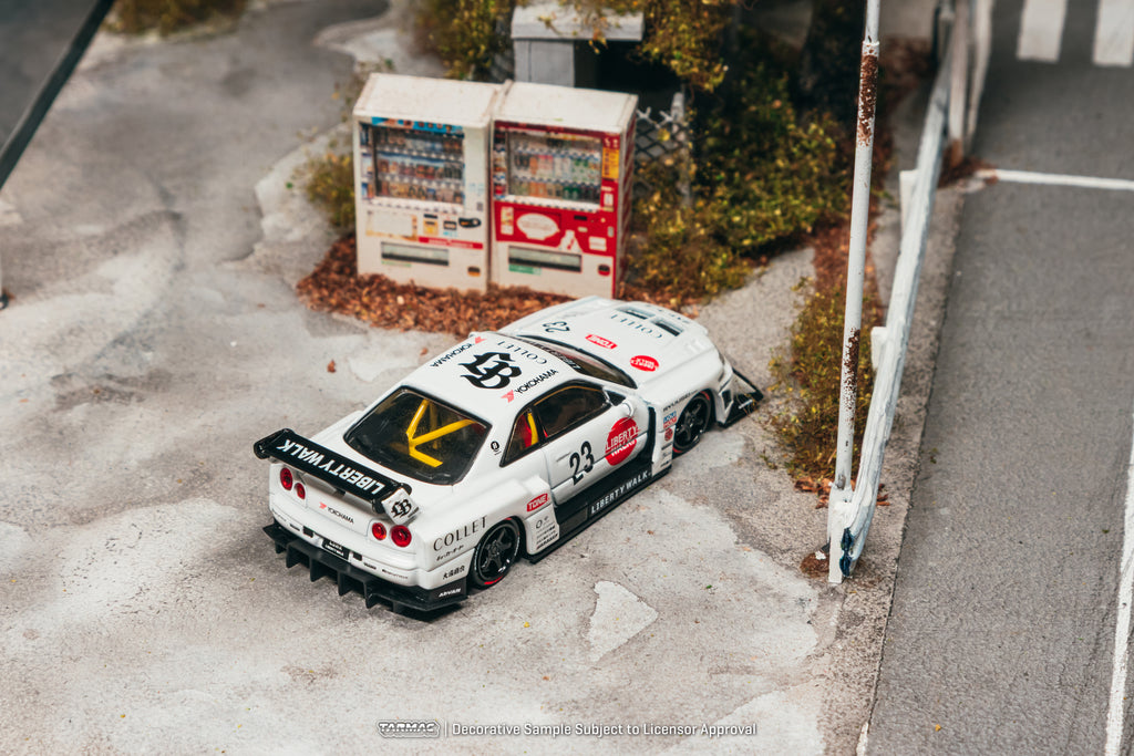 [Pre Order] Tarmac Works - LB-ER34 Super Silhouette SKYLINE - White