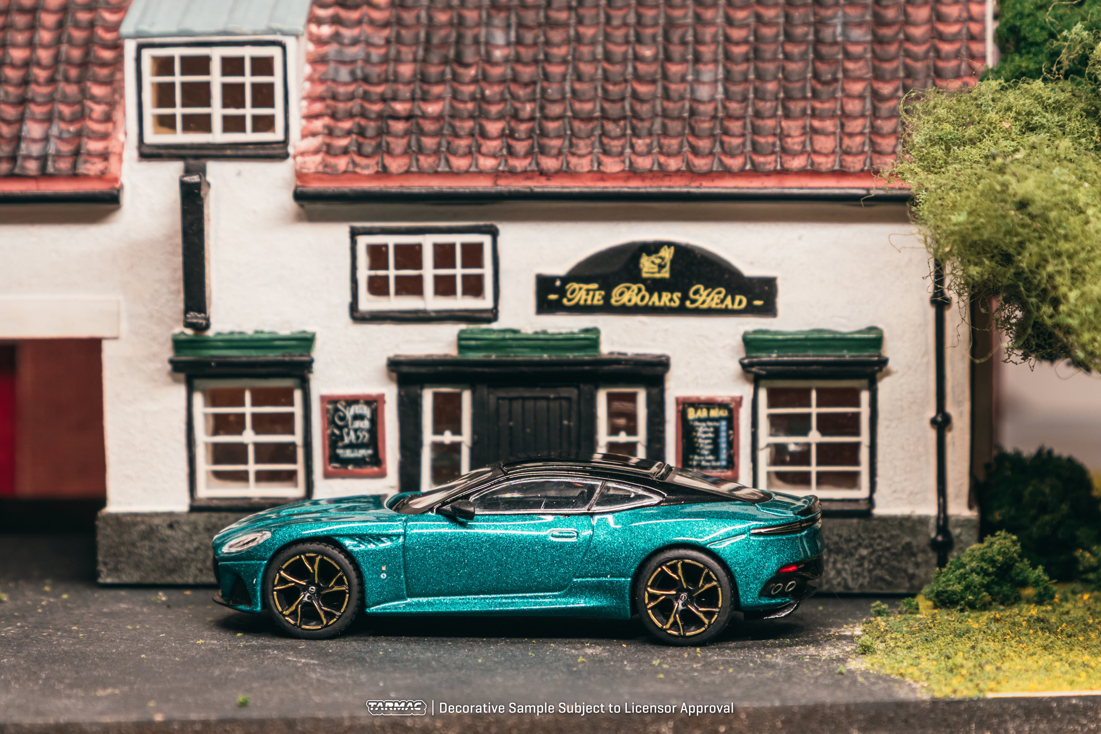 [Pre Order, Box] Tarmac Works - Aston Martin DBS Superleggera - Green Metallic