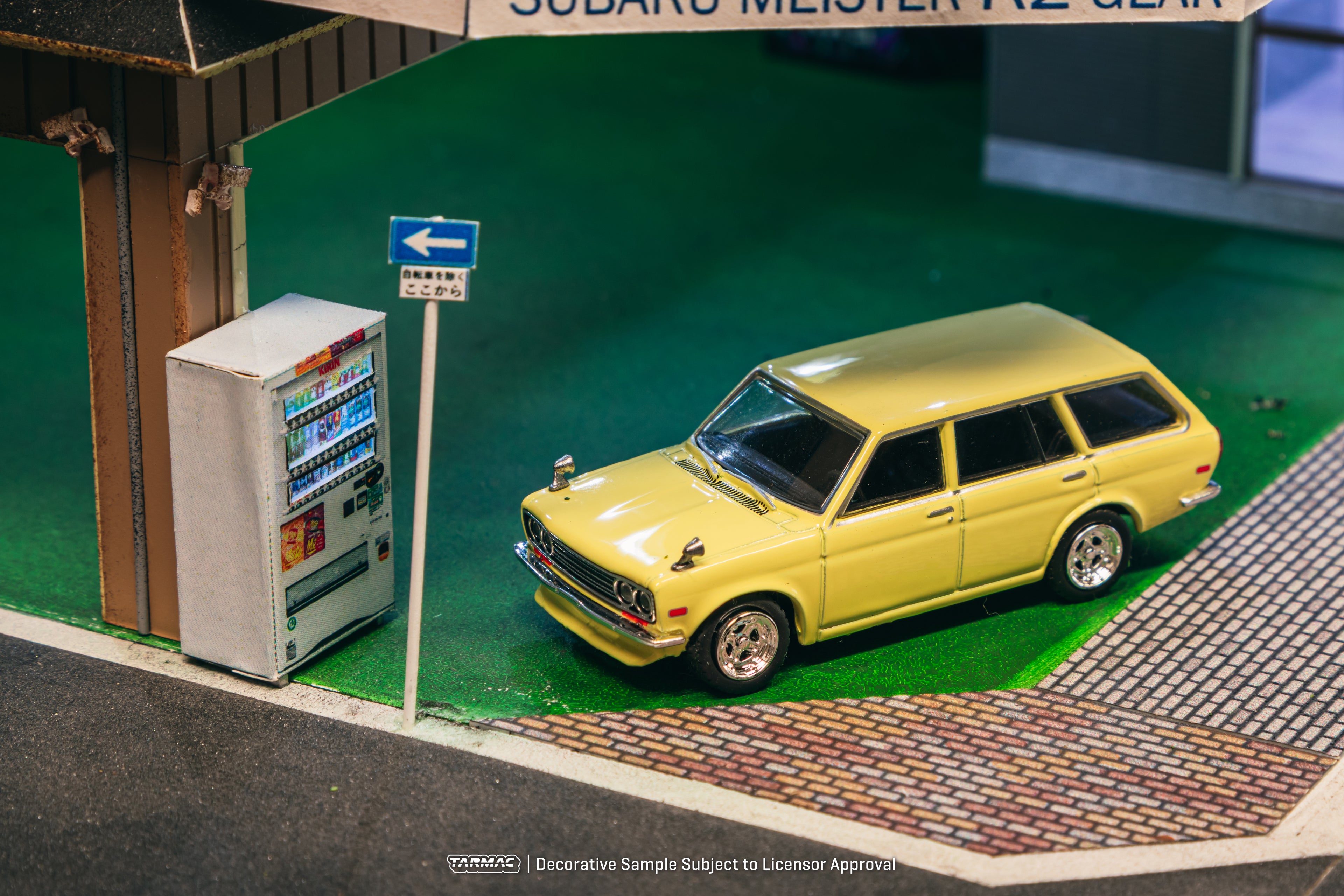 [Pre Order, Box] Tarmac Works - Datsun Bluebird 510 Wagon Yellow