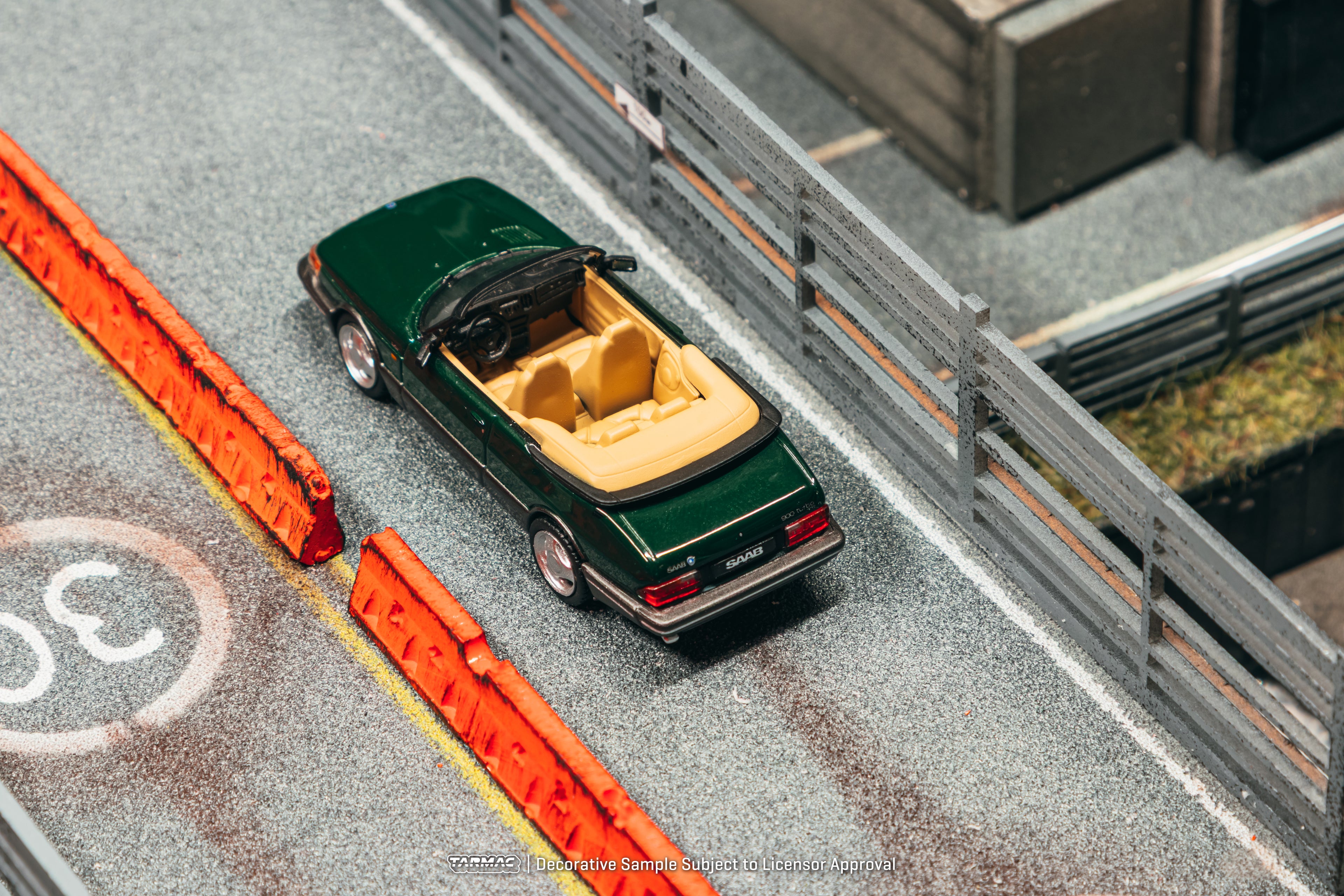 [Pre Order, Box] Tarmac Works - Saab 900 Turbo Convertible
