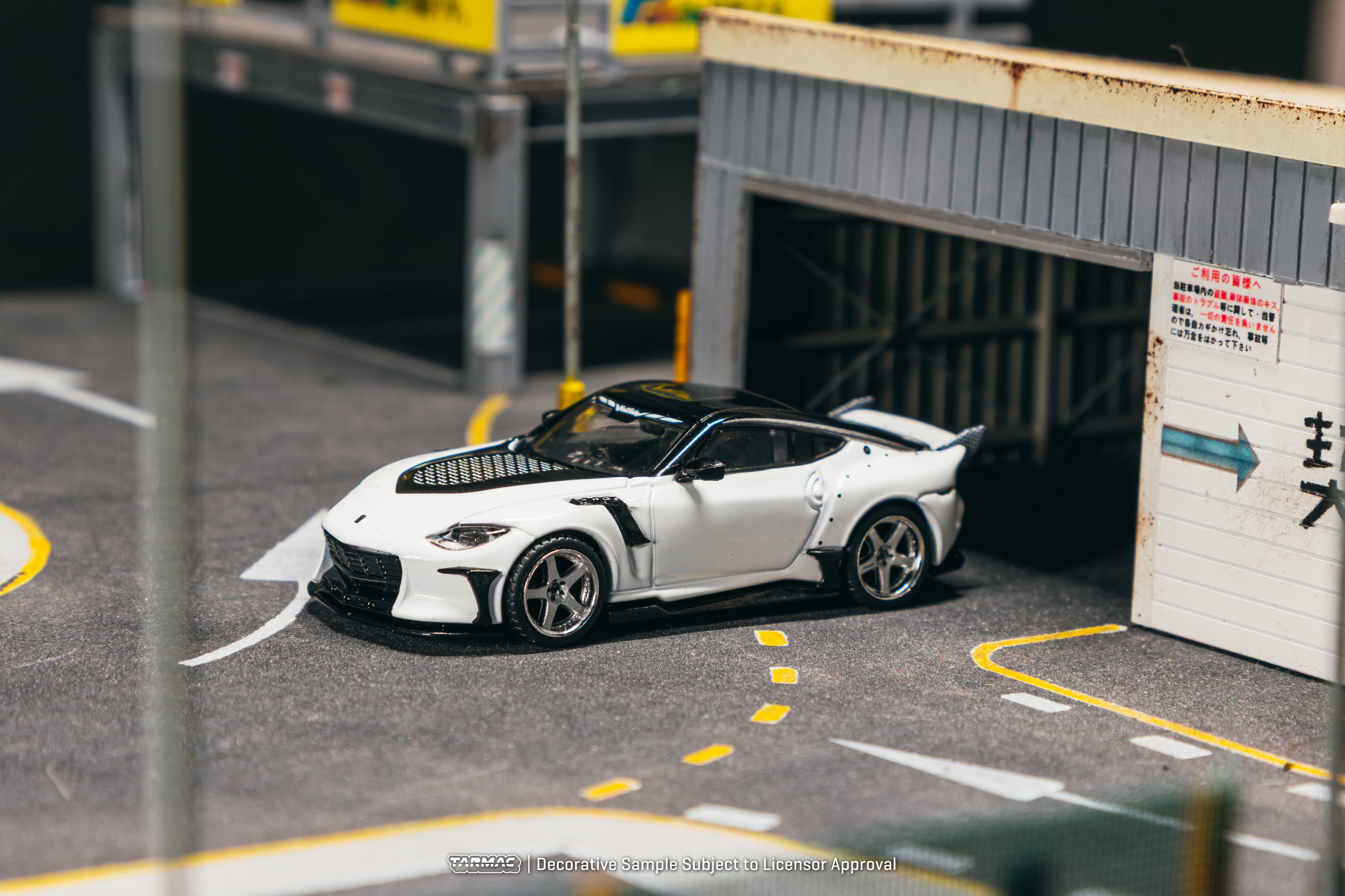 Tarmac Works - Nissan VeilSide FFZ400 Fairlady Z - White