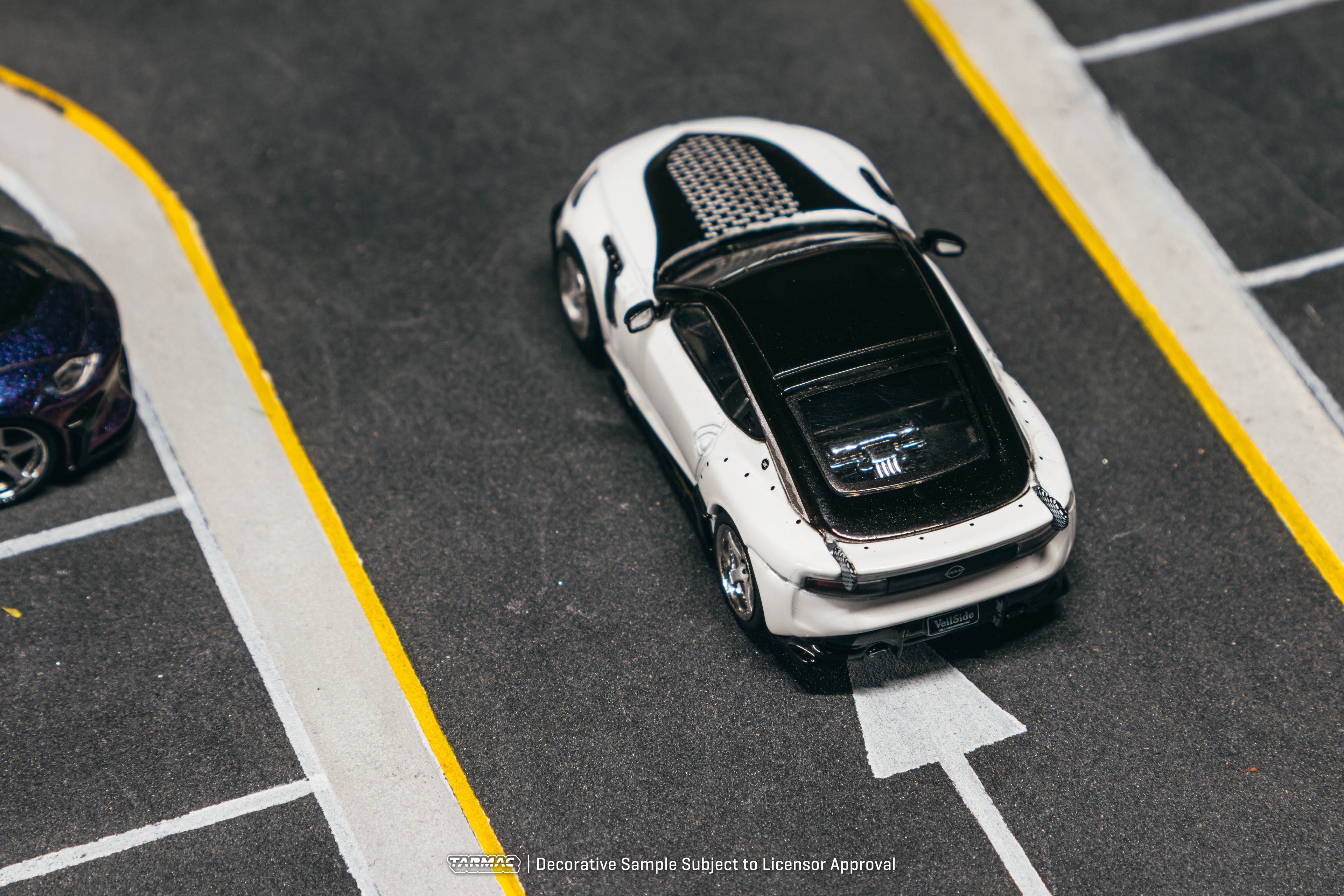 Tarmac Works - Nissan VeilSide FFZ400 Fairlady Z - White