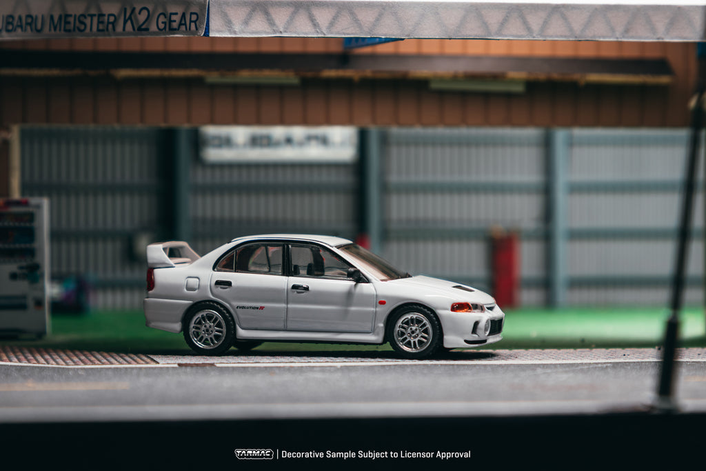 Mitsubishi Lancer RS Evolution IV - White