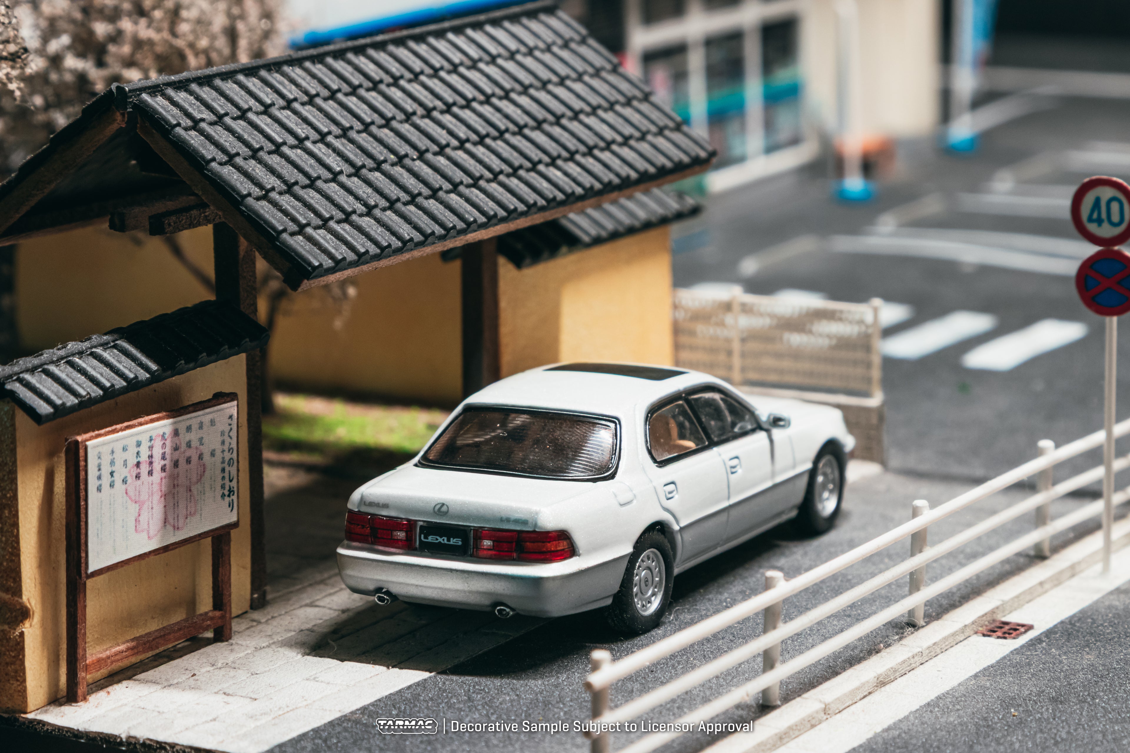 [Pre Order, Box] Tarmac Works - Lexus LS400 (UCF10) - Pearl White