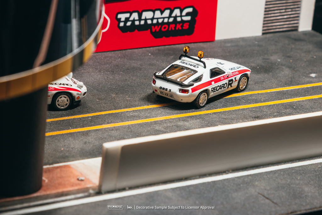 [Pre Order, Box] Tarmac Works - Porsche 928 S - Safety Car