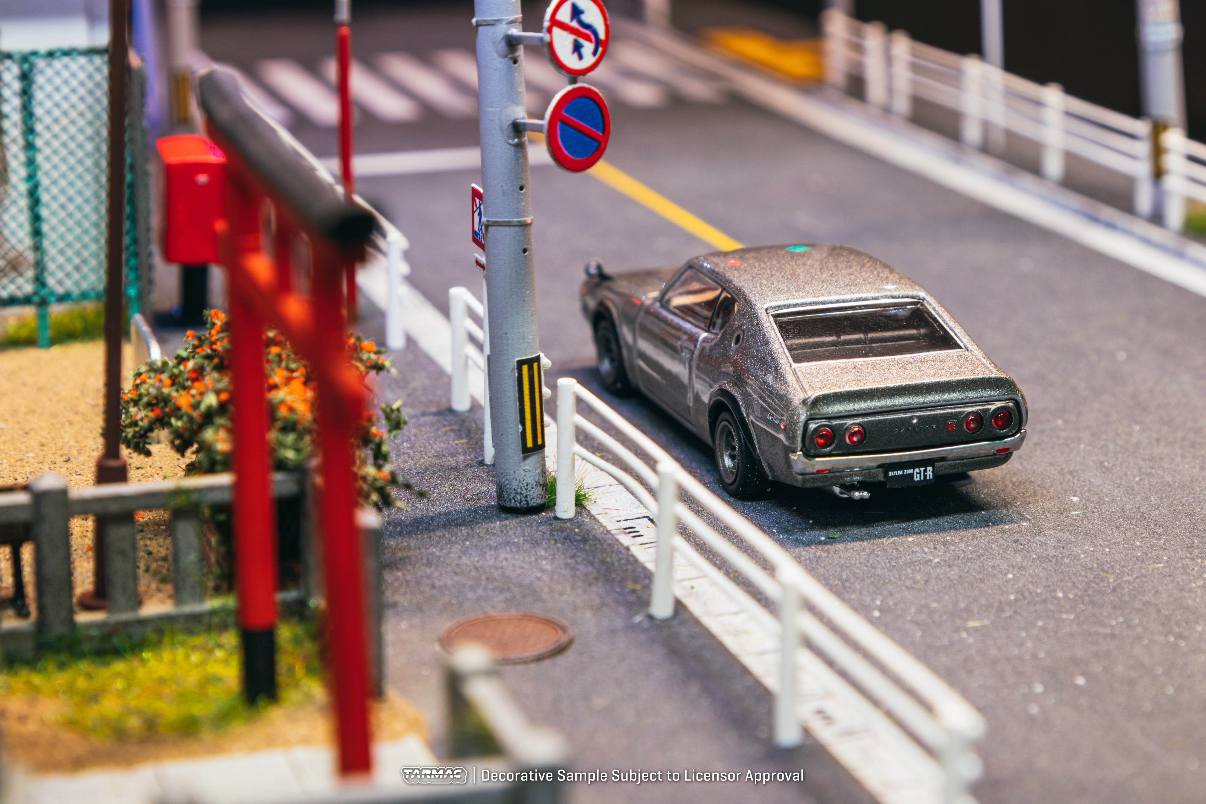 Nissan Skyline 2000GT-R (KPGC110)  - Silver