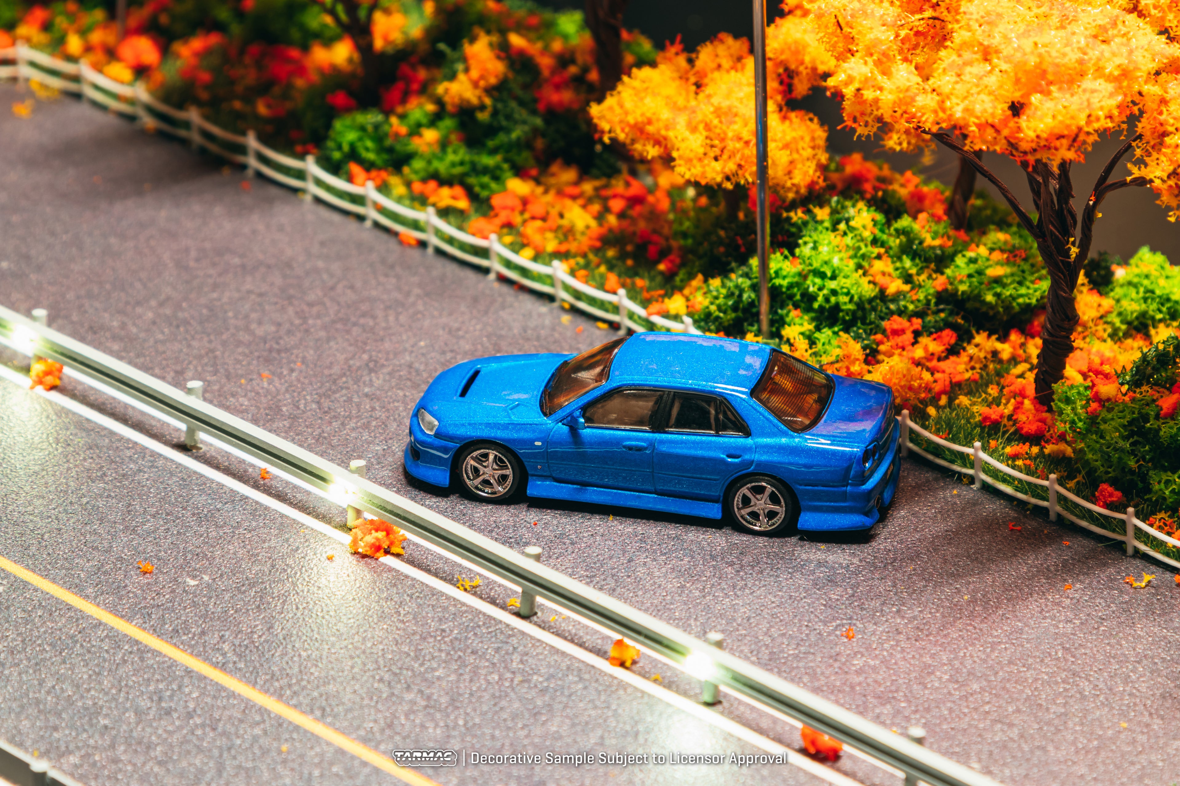 [Pre Order, Box] Tarmac Works - URAS Skyline ER34 - Blue