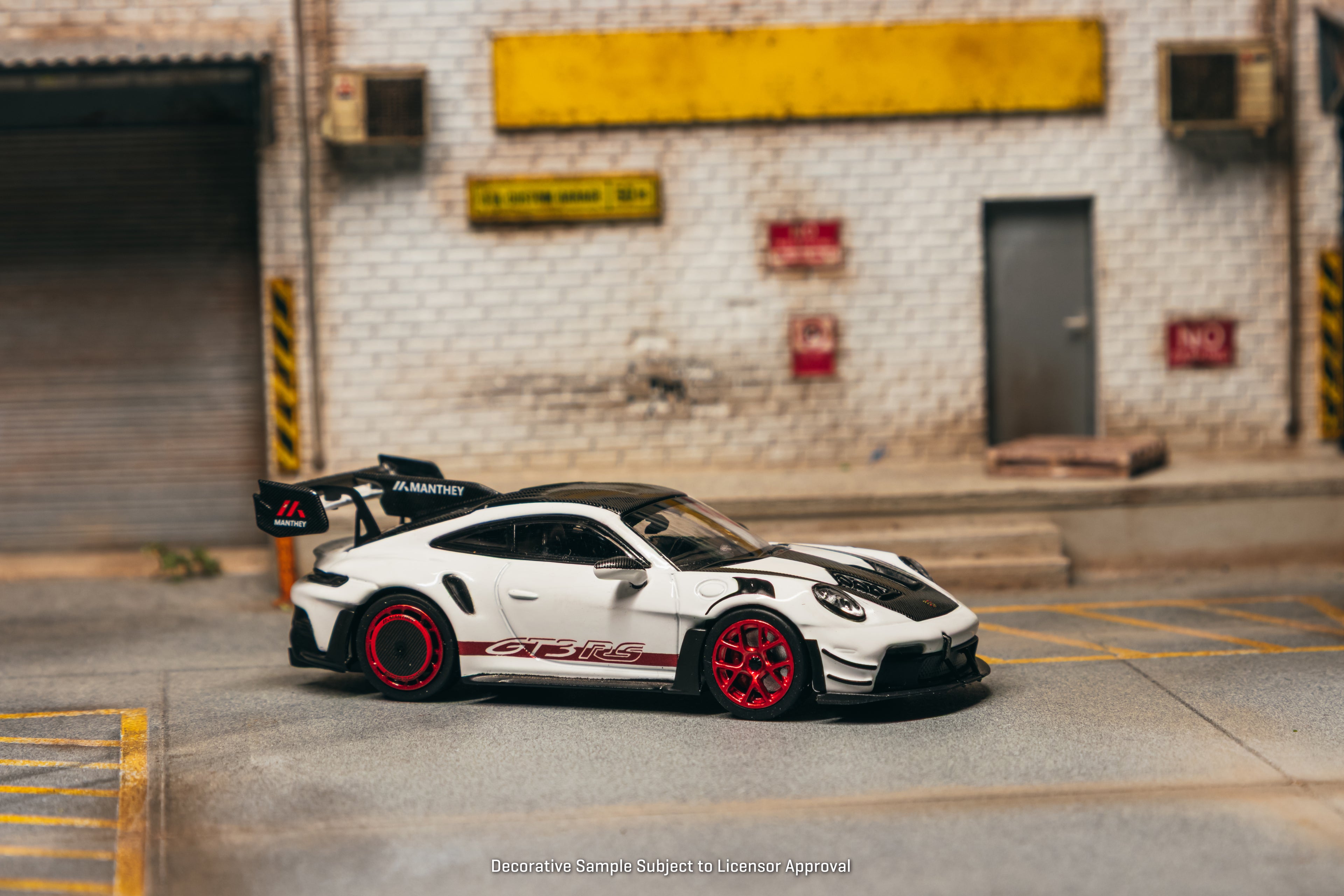 Tarmac Works - Porsche GT3RS (992.2) MR - White Red - Tarmac Special Edition