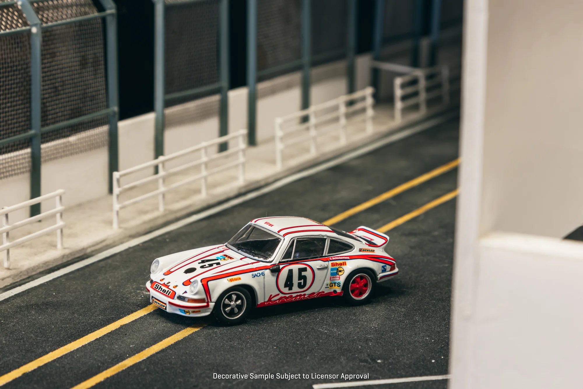 [Pre Order] Tarmac Works - Porsche 911 Carrera RSR 2.8 24h Le Mans 1973 #45 Winner - Schuco X Tarmac Works COLLAB64