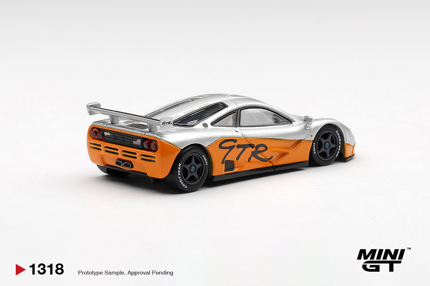 [Box] MiniGT - McLaren F1 GTR - 1995 Presentation