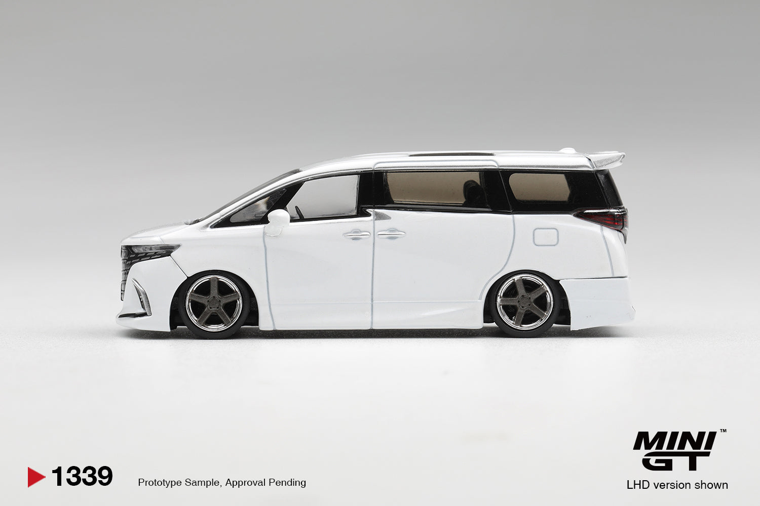 Toyota Alphard 40 KUHL - White
