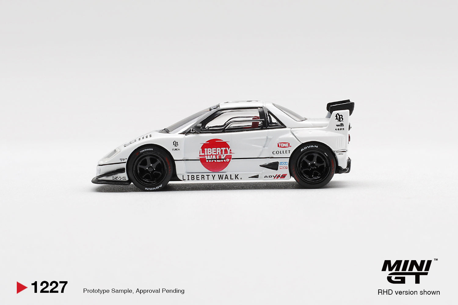 [Pre Order, Box] MiniGT - Mazda AZ-1 Liberty Walk LB40 LB-Hinomaru