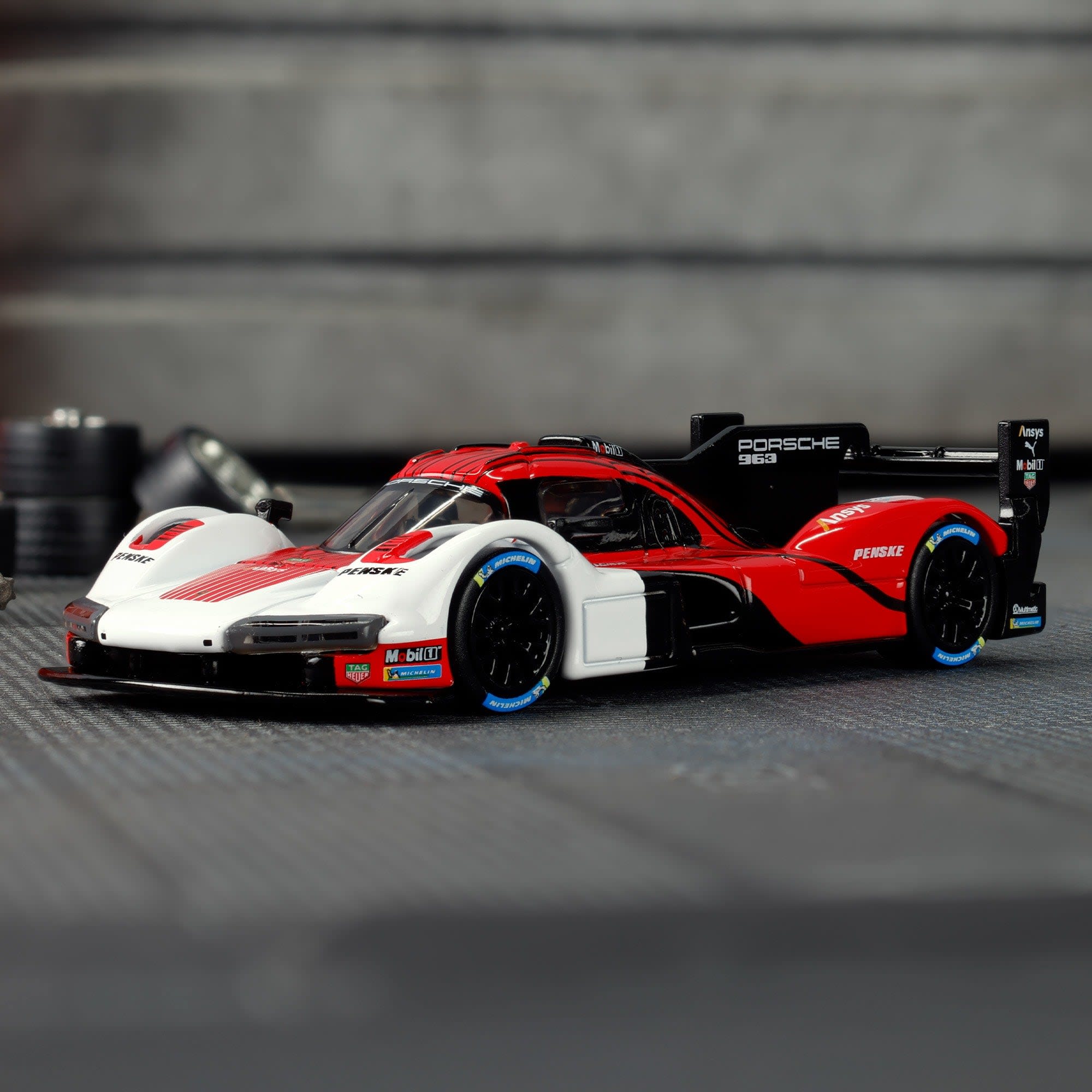 Hot Wheels - Elite 64 Porsche 963