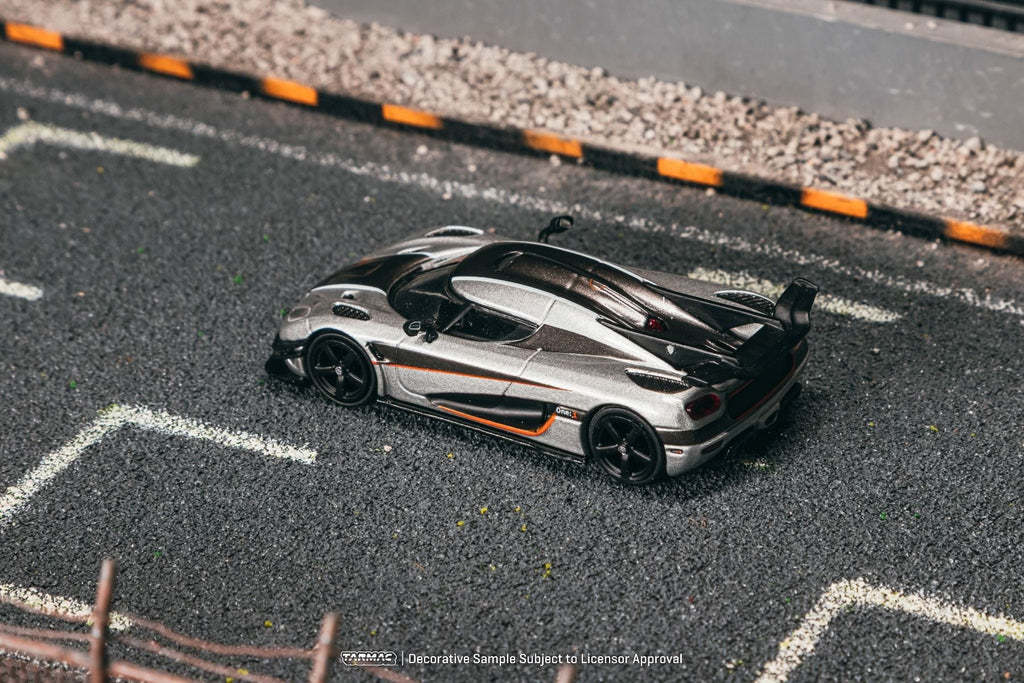 Tarmac Works - Koenigsegg One:1 - Silver