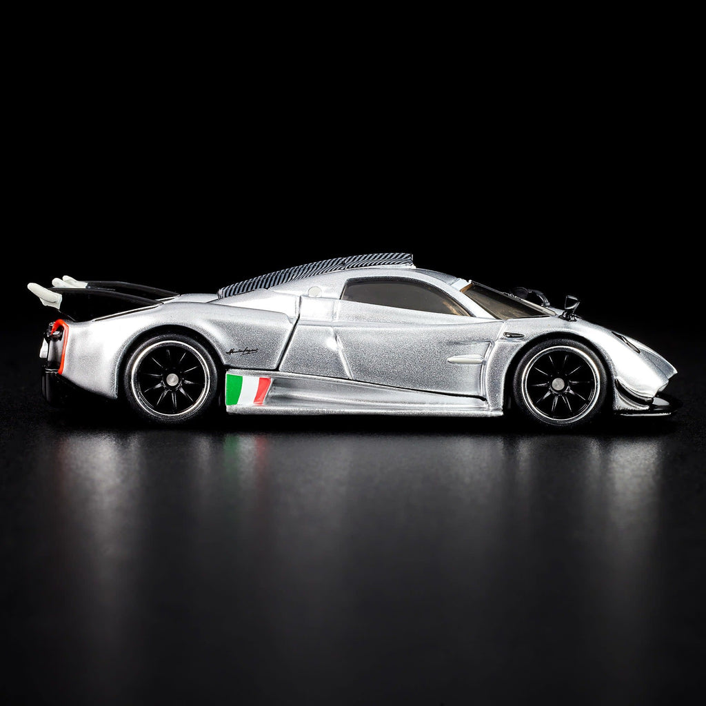 [Pre Order] Hot Wheels - RLC Exclusive ’21 Pagani Huayra R - May Shipping