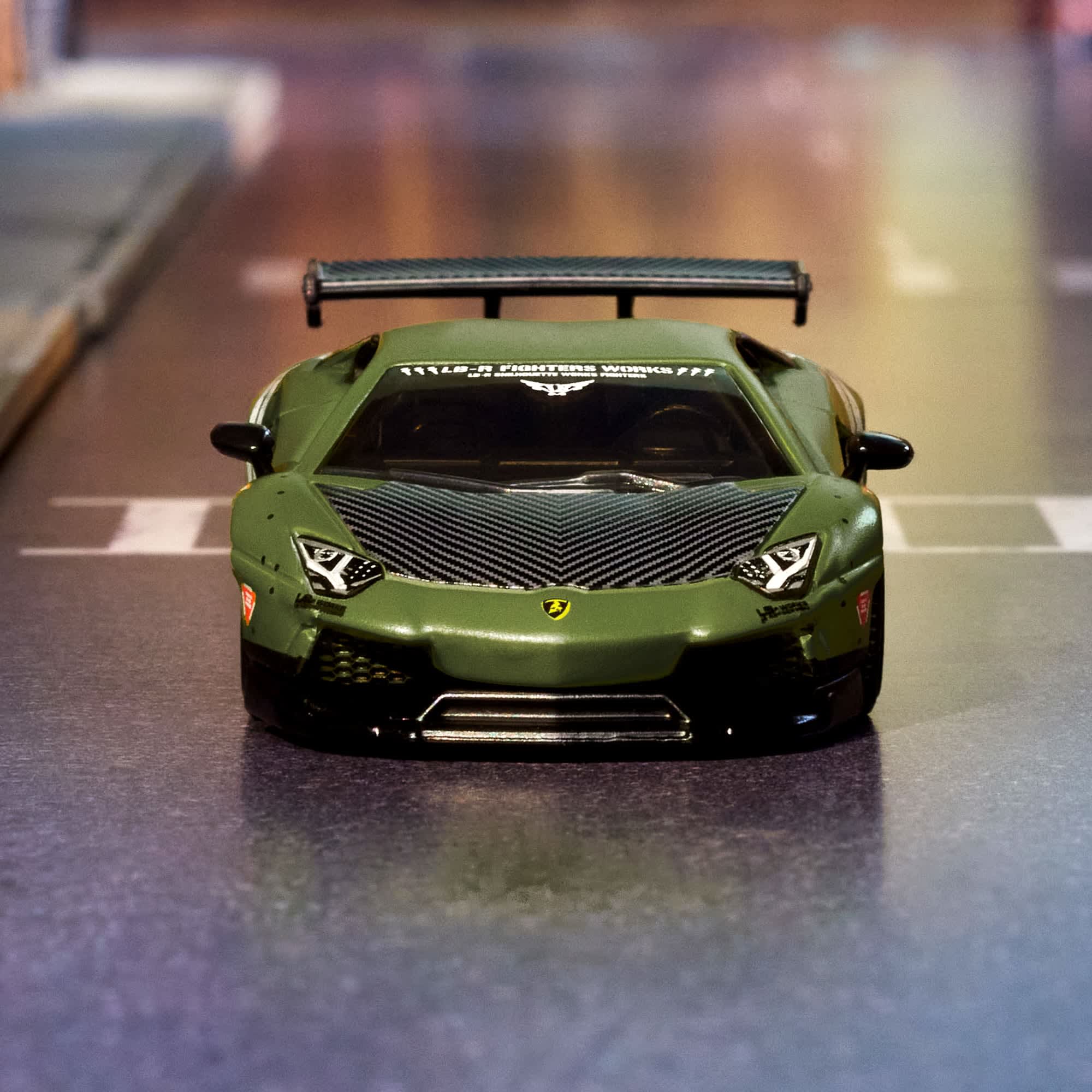 [Pre Order] 
Hot Wheels - Elite 64 LBWK Lamborghini Aventador LP 700-4