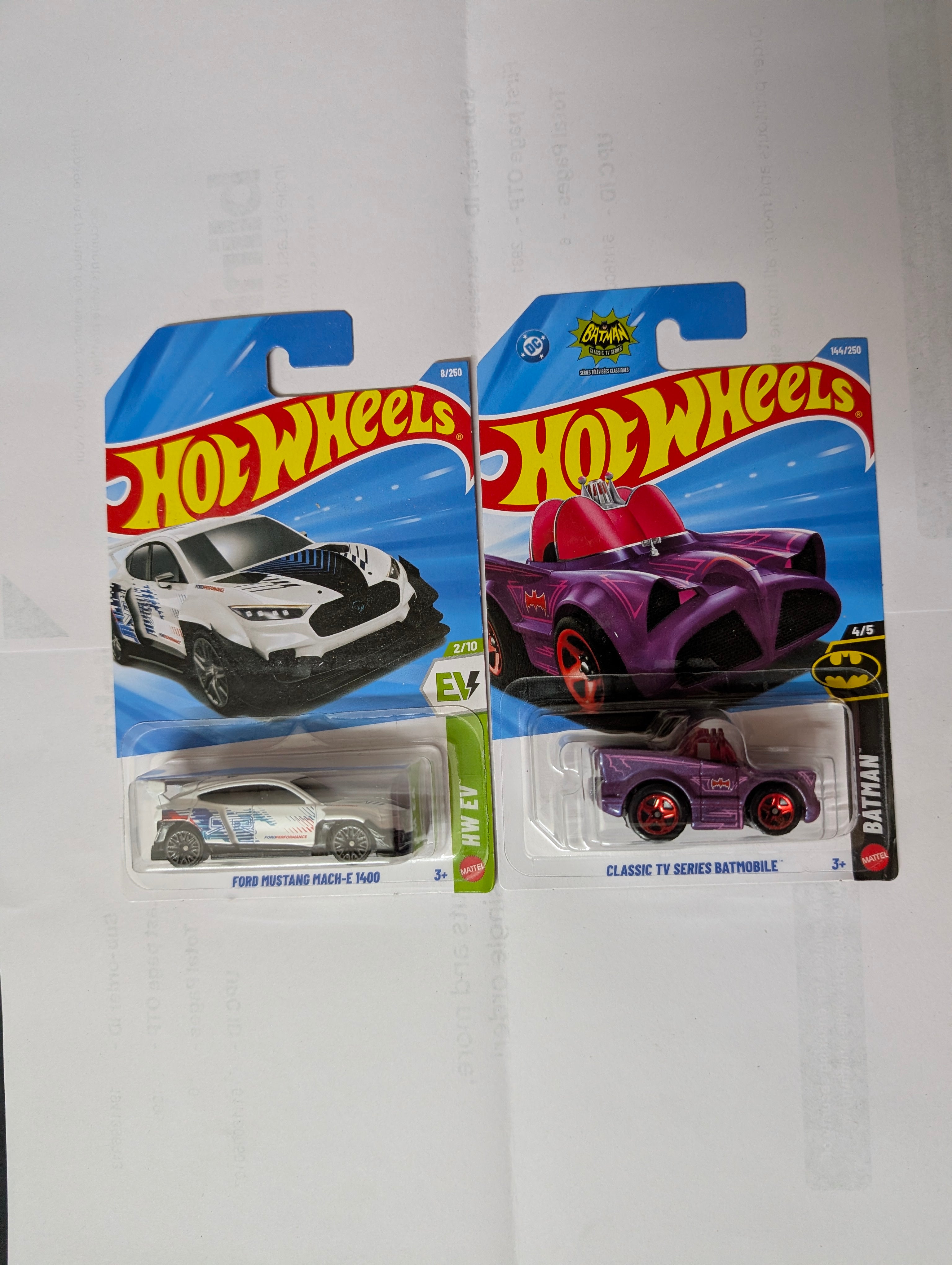 [G Case] Hot Wheels - Ford Mustang Mach-E 1400 set