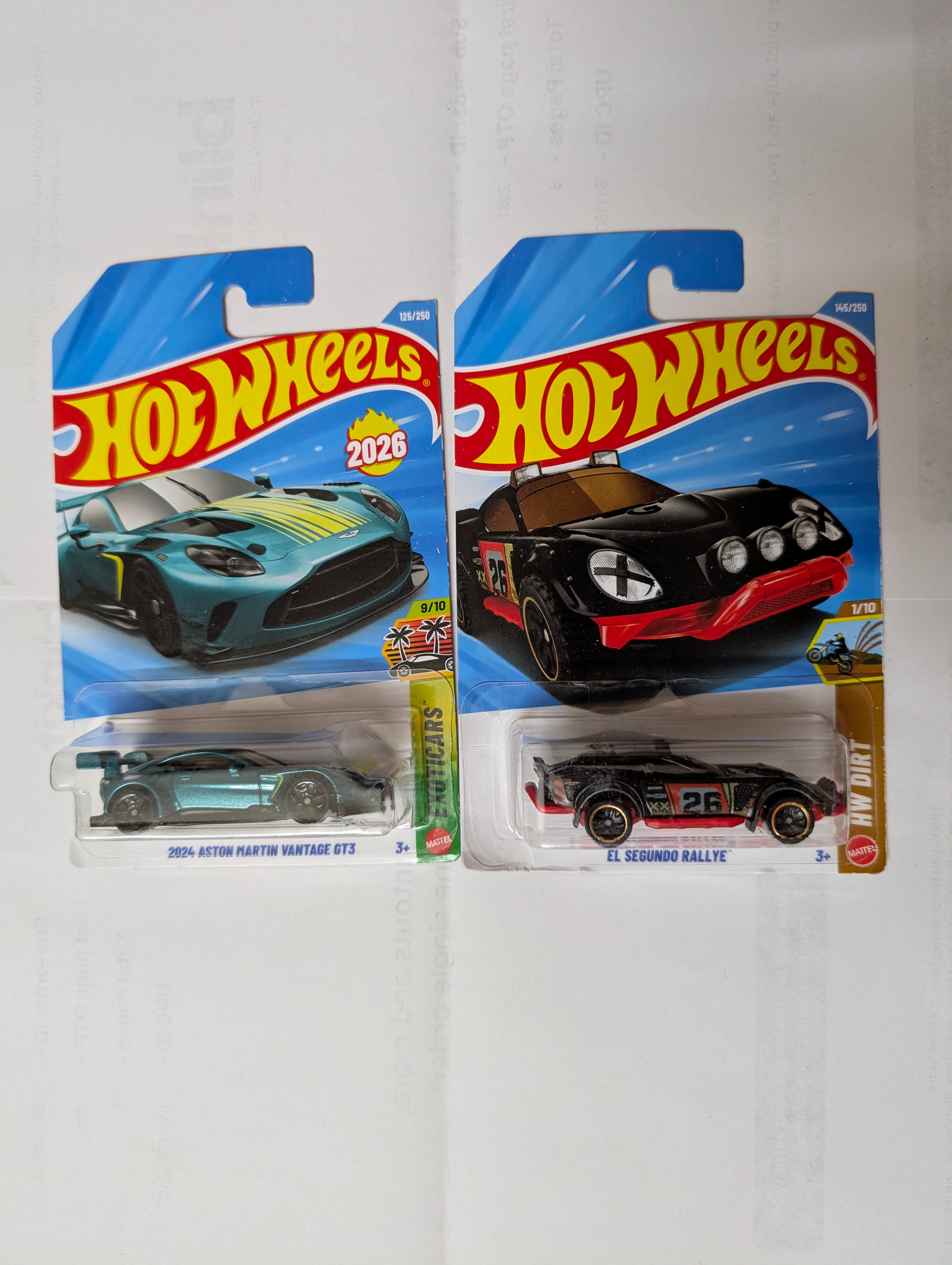 [G Case, Blister Damage] Hot Wheels - 2024 Aston Martin Vantage GT3 set