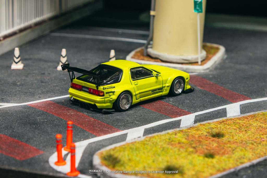Tarmac Works - Pandem Mazda RX-7 FC3S - Yellow